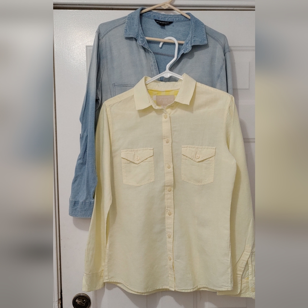 2 shirt bundle. Size medium